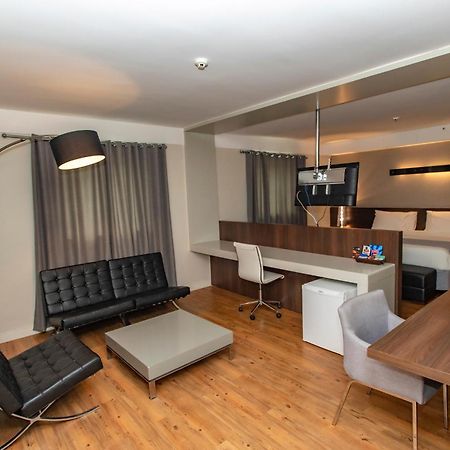 Delmond Hotel Куаба Екстериор снимка