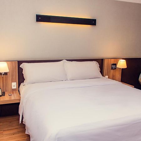 Delmond Hotel Куаба Екстериор снимка