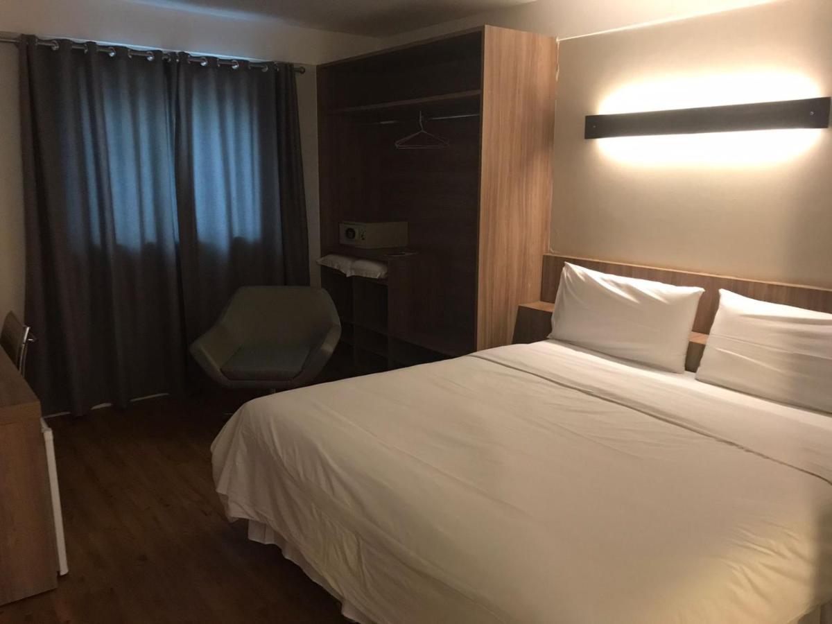 Delmond Hotel Куаба Екстериор снимка