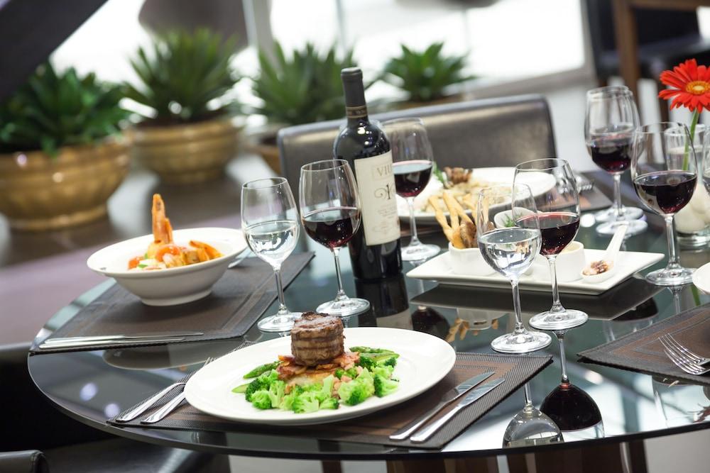 Delmond Hotel Куаба Екстериор снимка