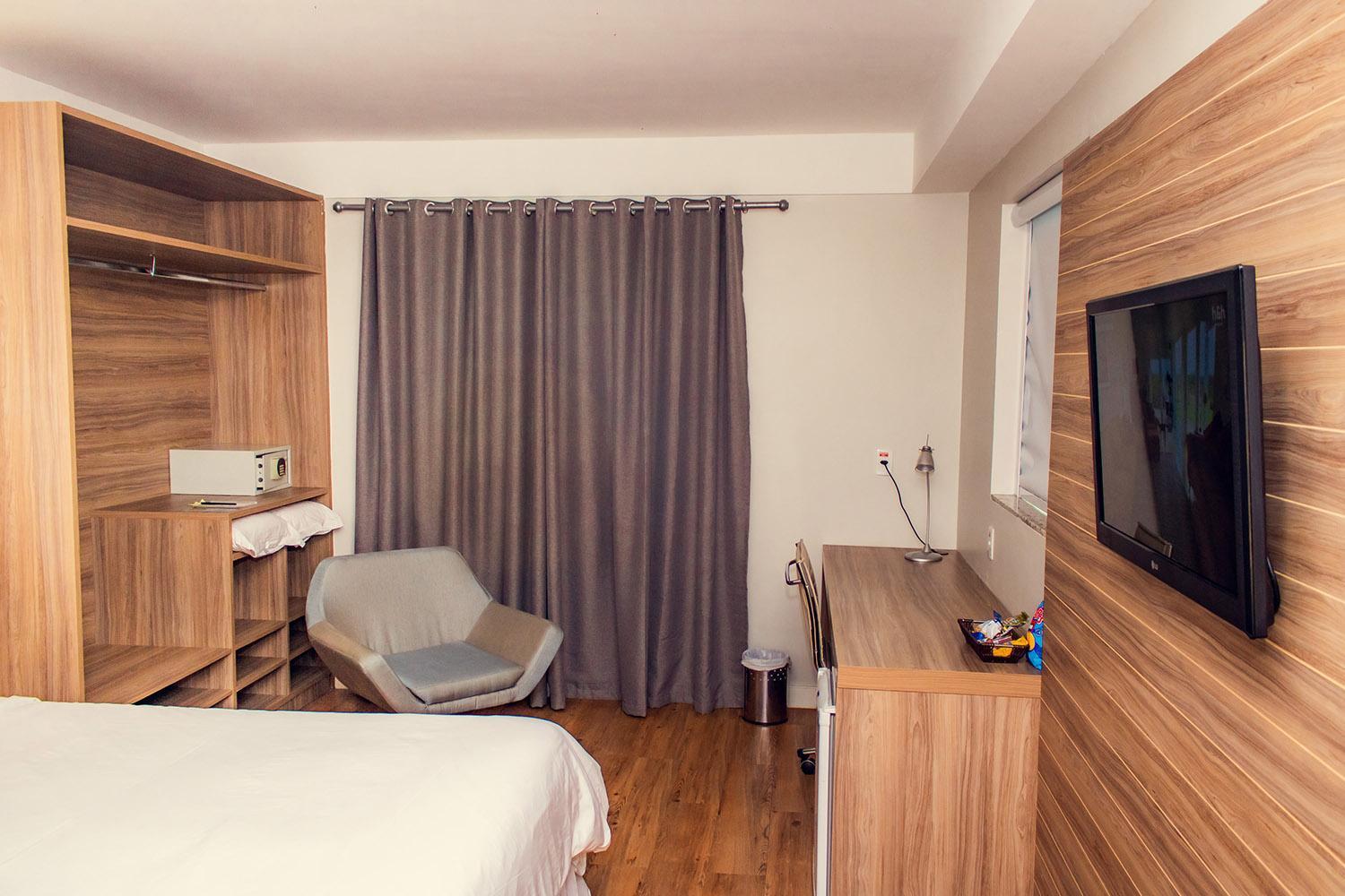 Delmond Hotel Куаба Екстериор снимка